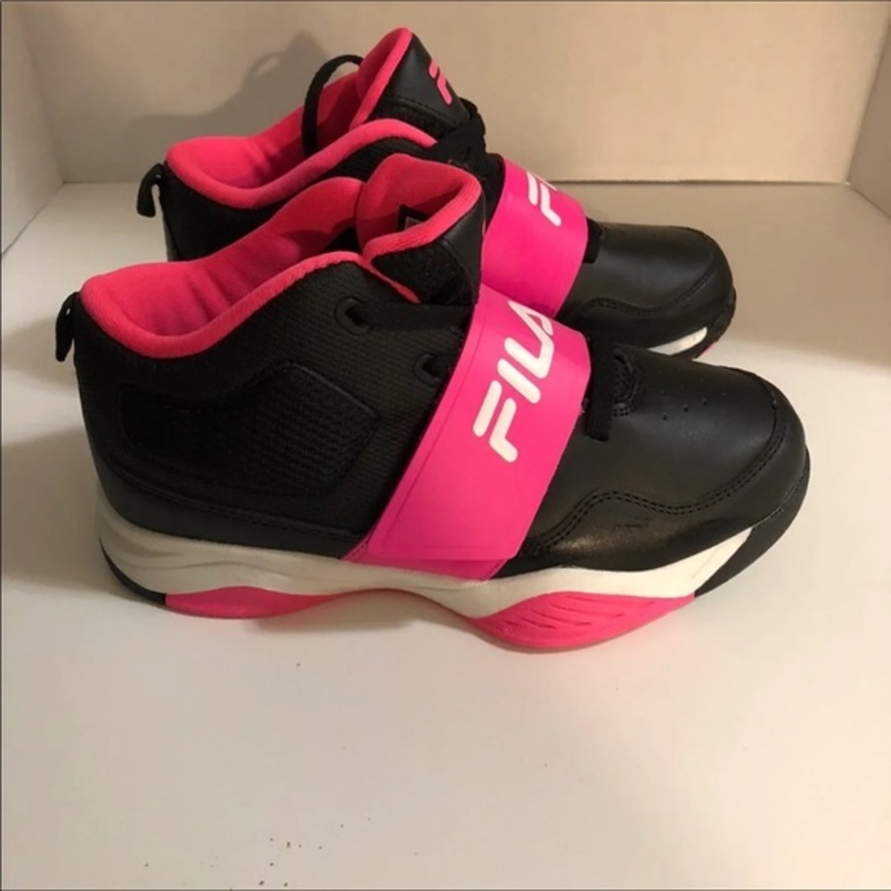 Fila girls size 5 pink-black shoes